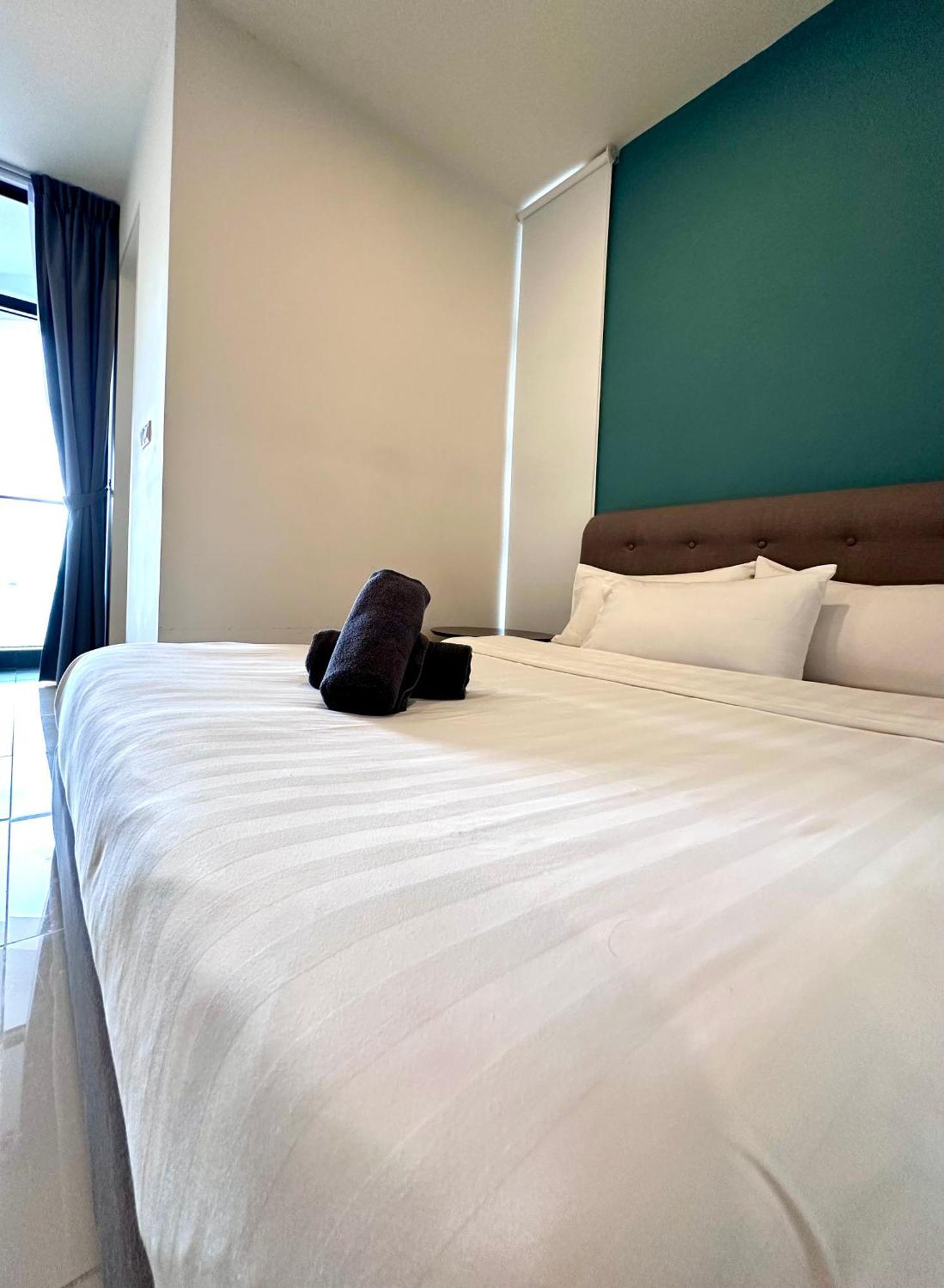 Centre @ The Shore By Casa Yolo *