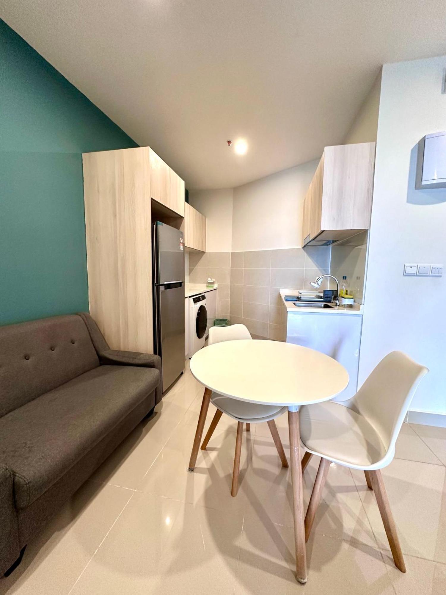 Pangsapuri Centre @ The Shore By Casa Yolo